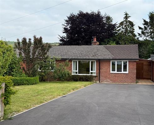 Stirling Road, Market Lavington, Devizes