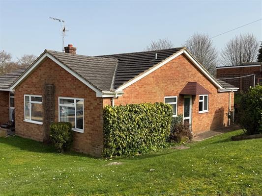 Broadfield Close, East Gomeldon, Salisbury